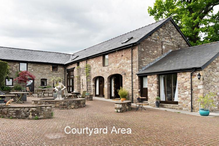 Neuadd B&B Suites Crickhowell Εξωτερικό φωτογραφία