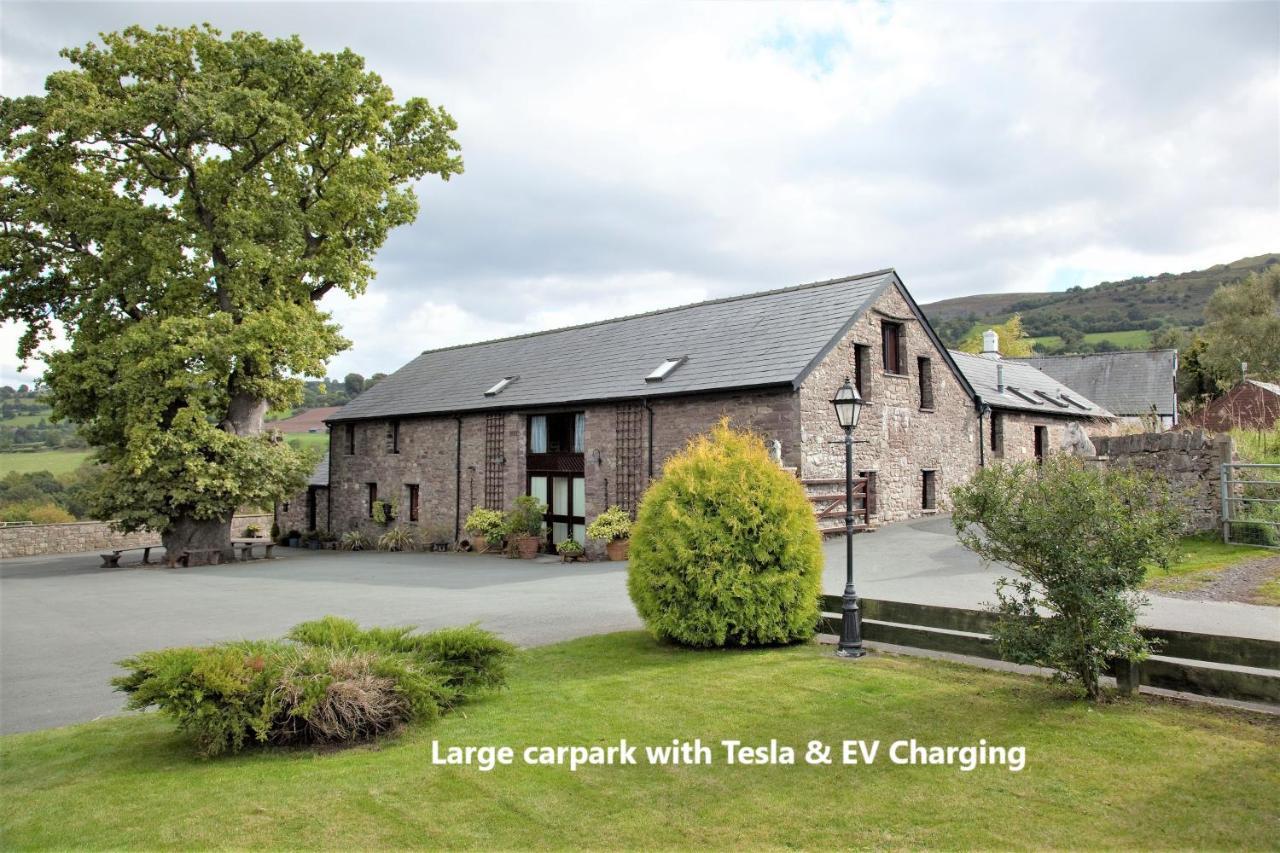 Neuadd B&B Suites Crickhowell Εξωτερικό φωτογραφία