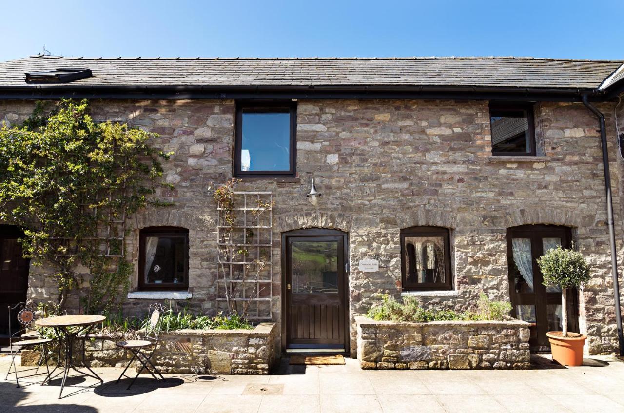 Neuadd B&B Suites Crickhowell Εξωτερικό φωτογραφία