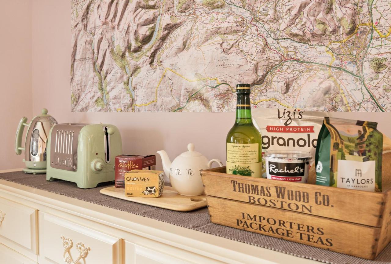 Neuadd B&B Suites Crickhowell Εξωτερικό φωτογραφία
