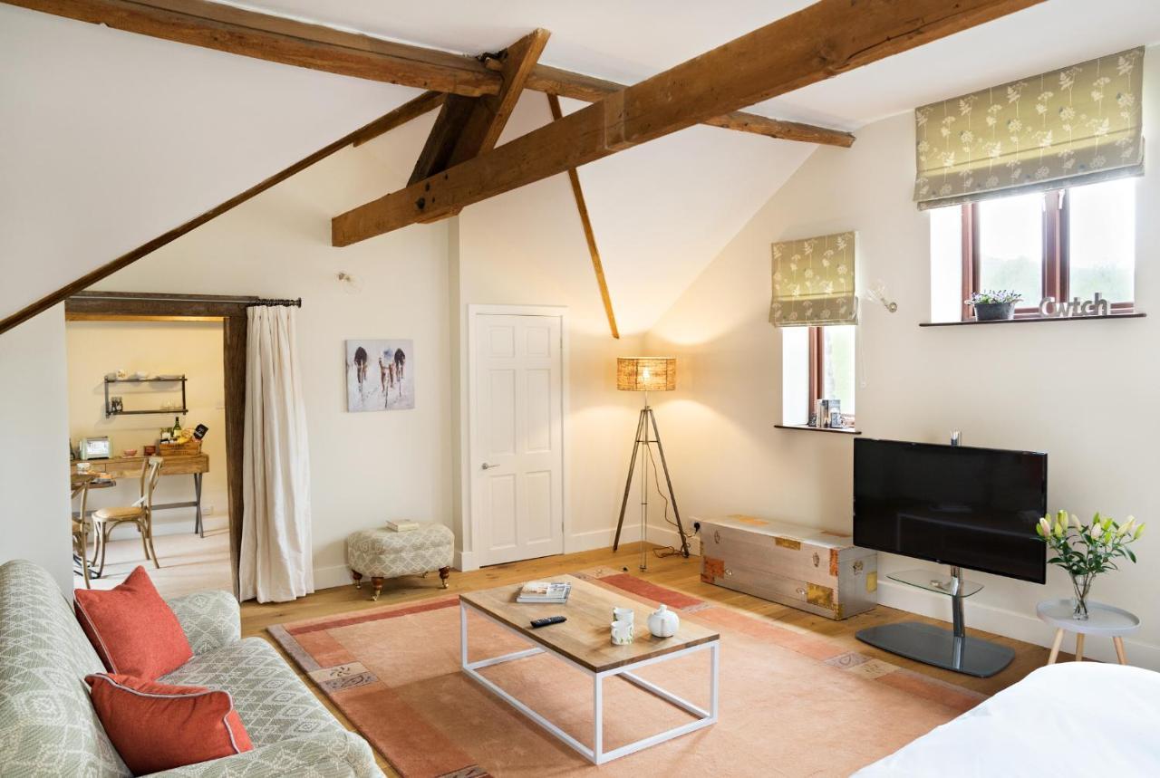 Neuadd B&B Suites Crickhowell Εξωτερικό φωτογραφία
