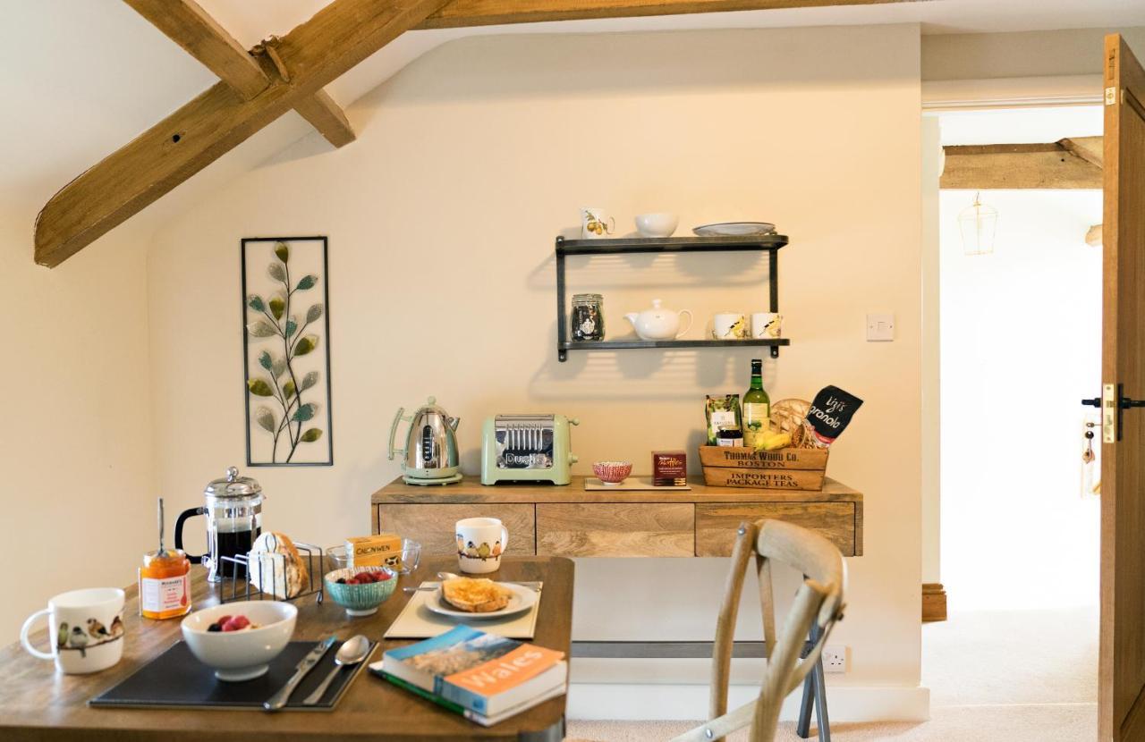 Neuadd B&B Suites Crickhowell Εξωτερικό φωτογραφία