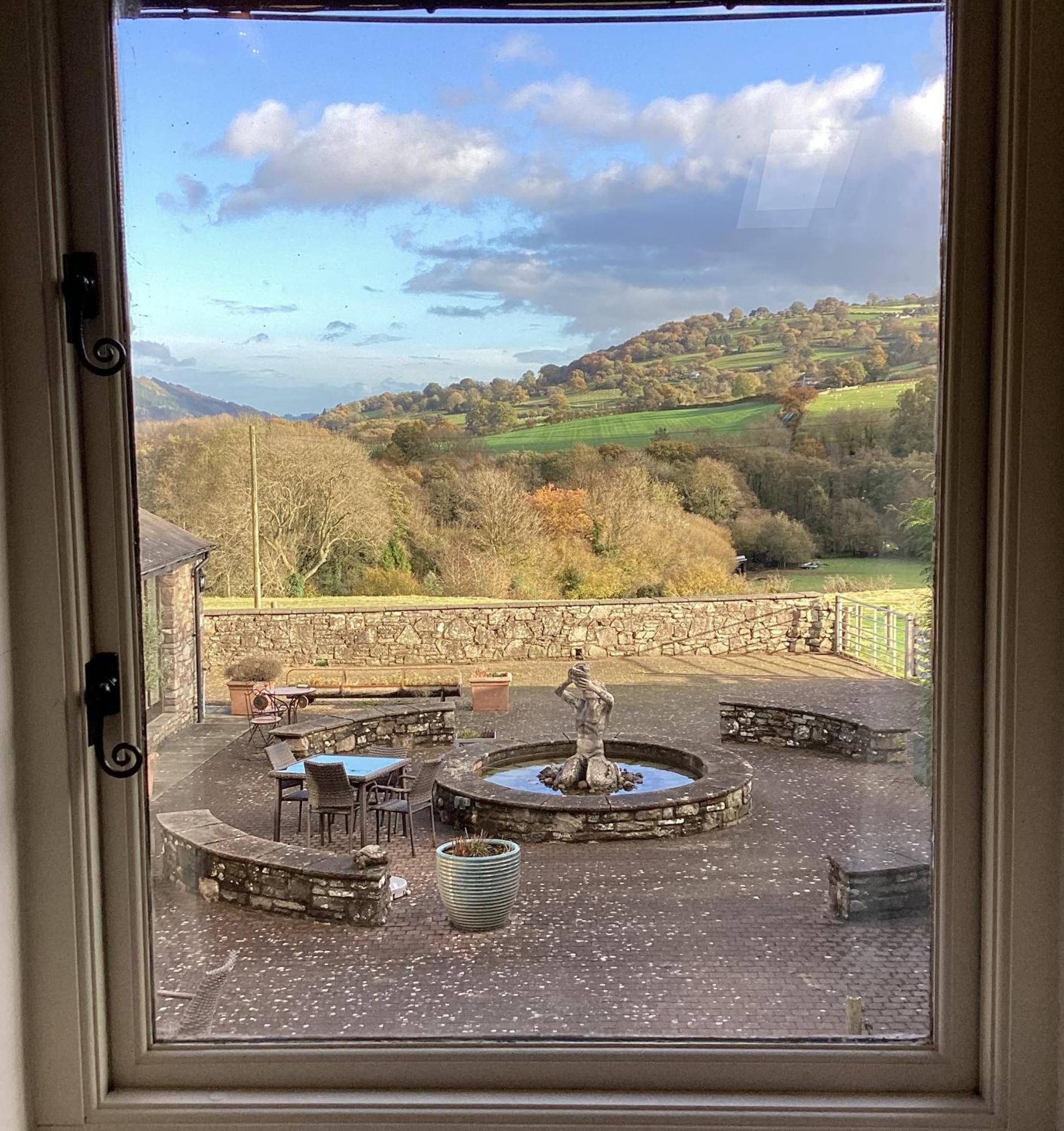 Neuadd B&B Suites Crickhowell Εξωτερικό φωτογραφία